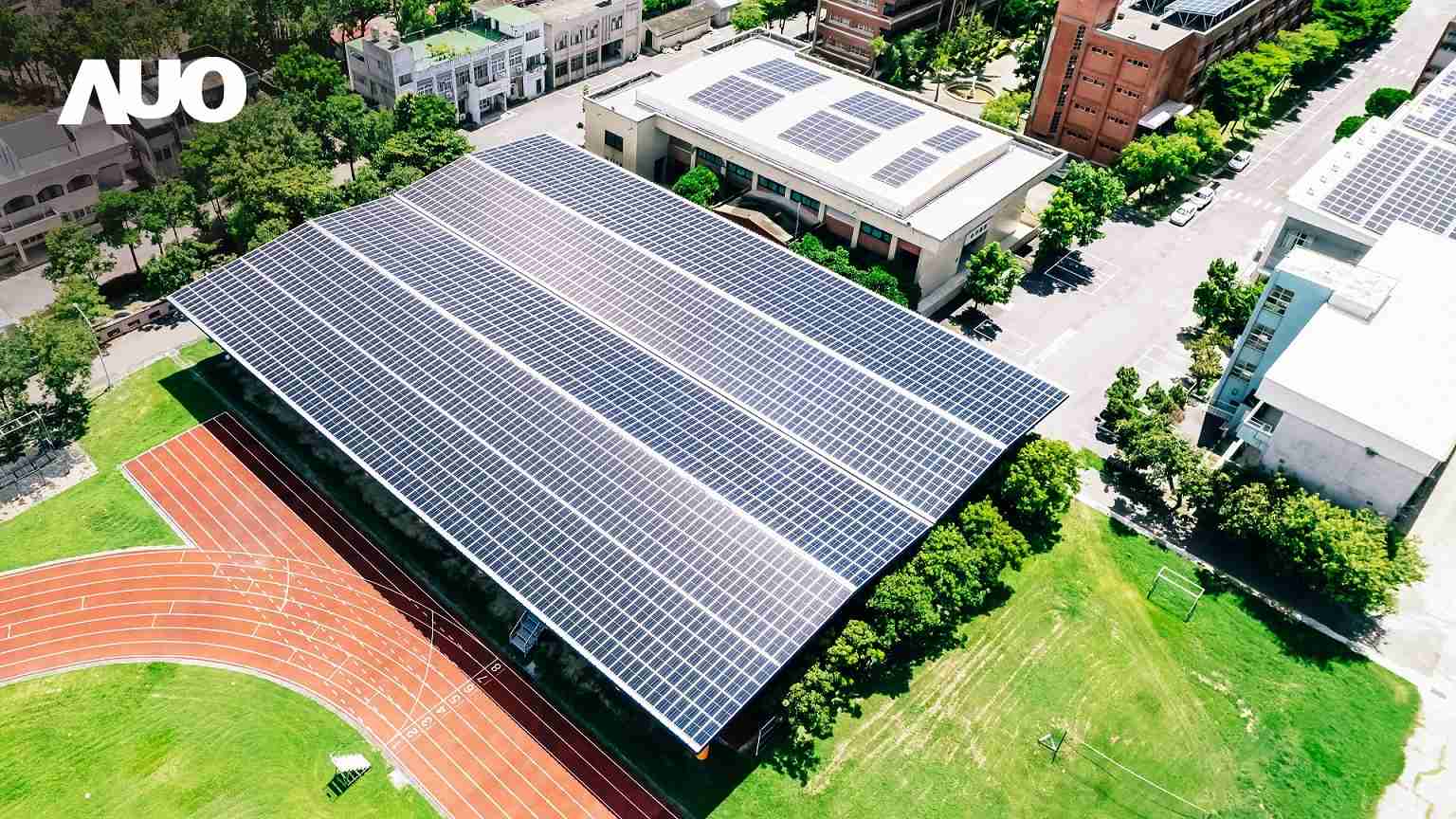 汇旺支付SunSteel光电整合型浪板具备快速安装、、轻量化优势，，可提升15%发电效能，，，，通过国际IEC与台湾VPC认证安全、、防漏、、、耐候标准